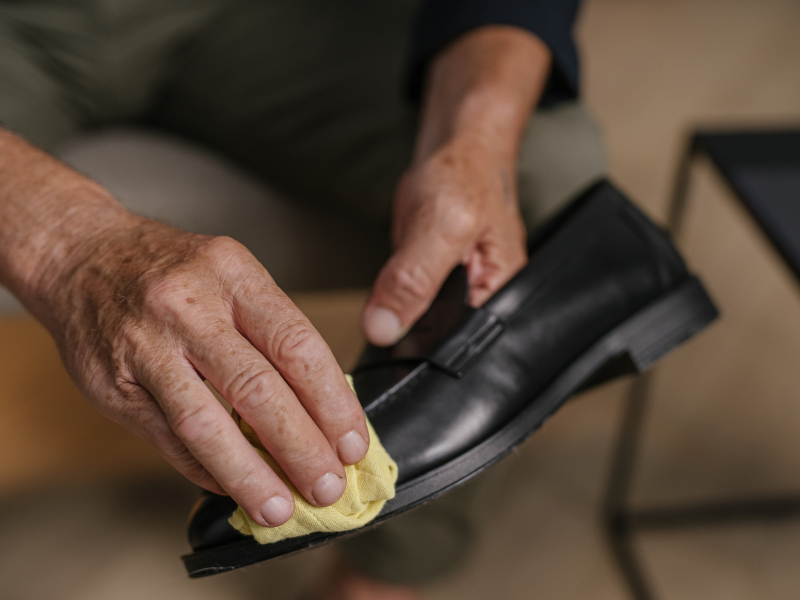 Derby shoes